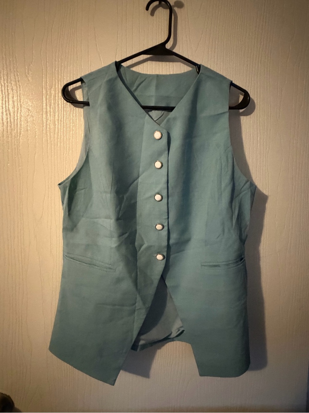 Sleeveless Button-Front Women's Vest in Light Teal Size Medium